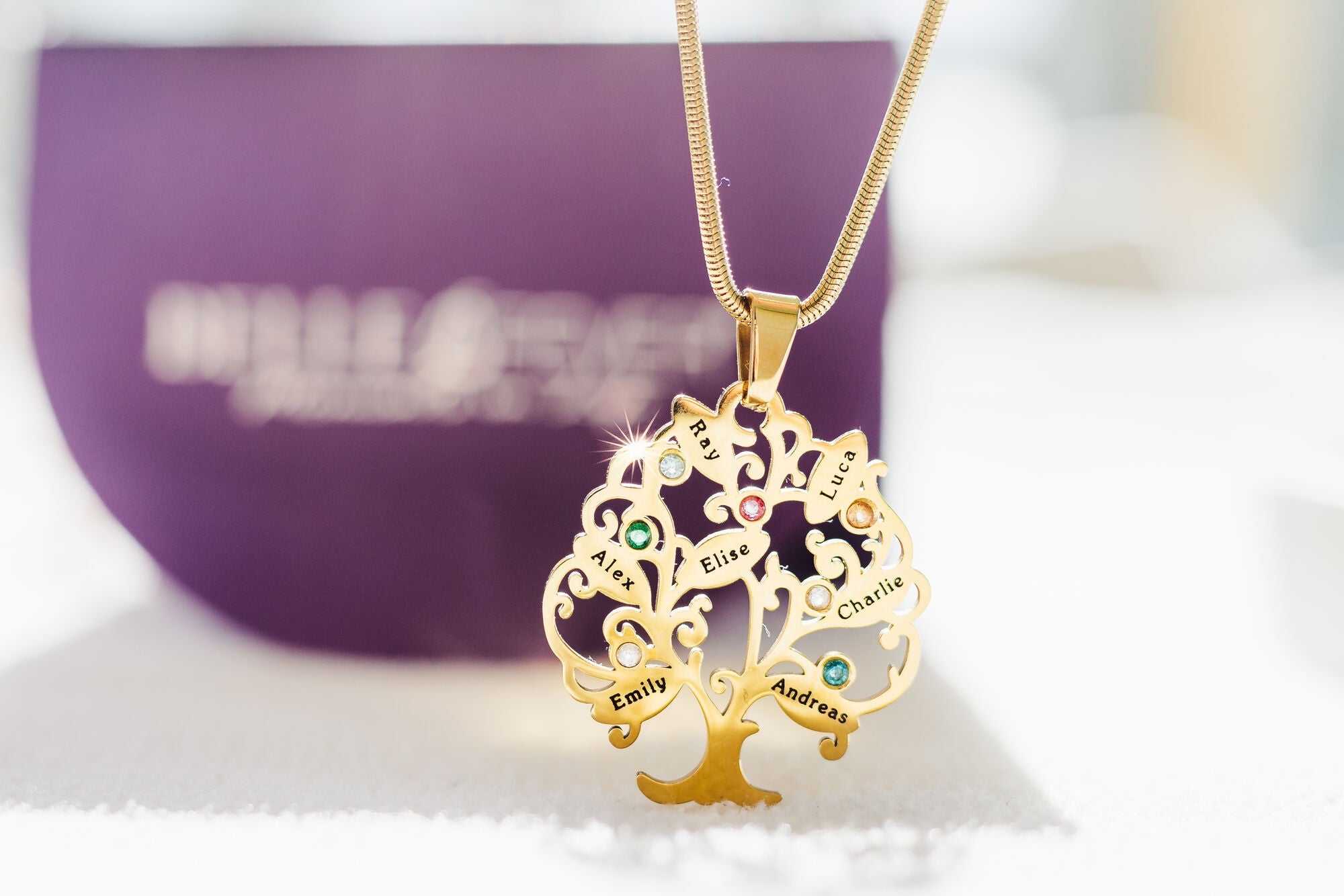 Add an extra special touch to your personalised jewellery - BELLE FEVER