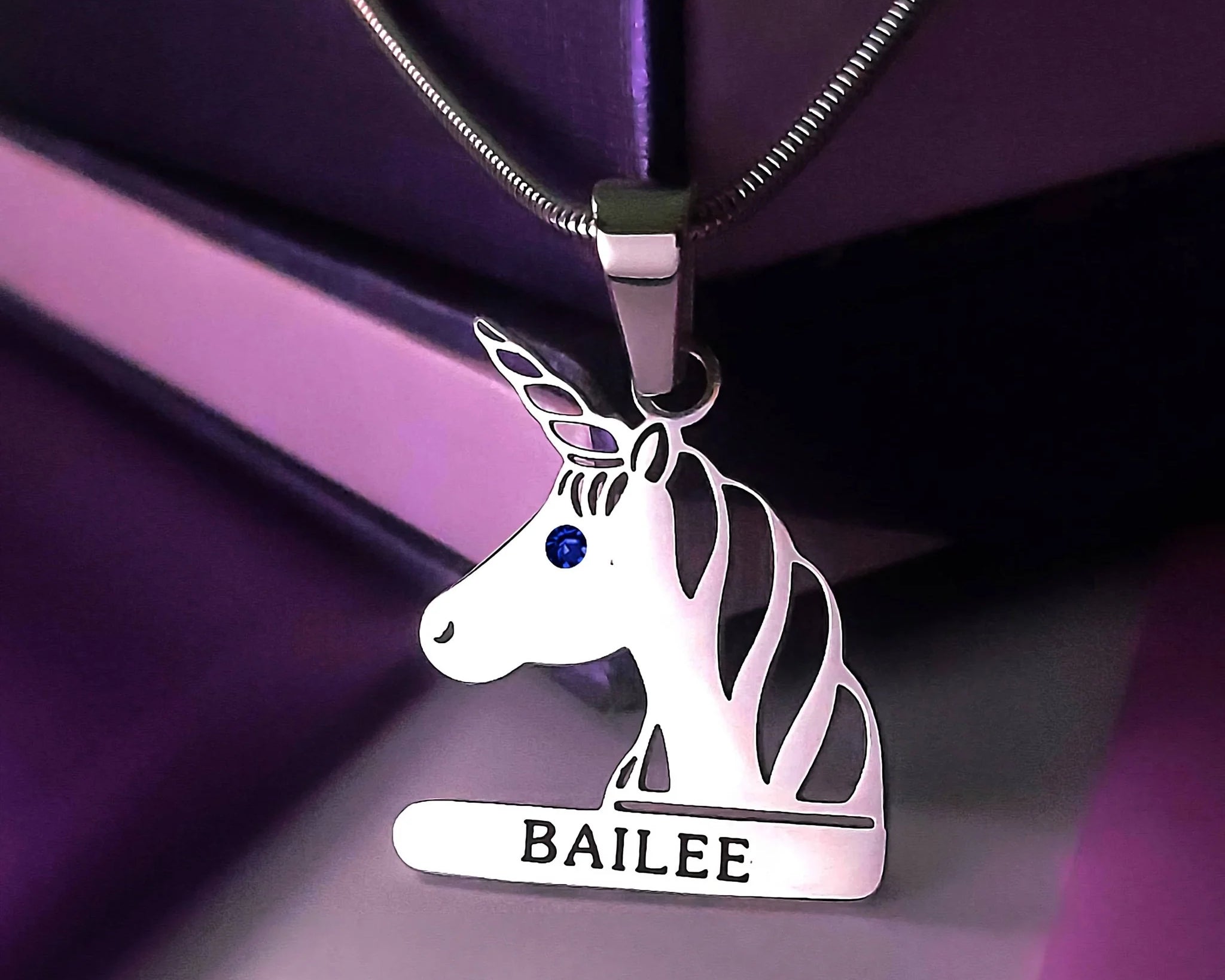 The Rise of Minimalist Personalized Jewelry: A Timeless Trend
