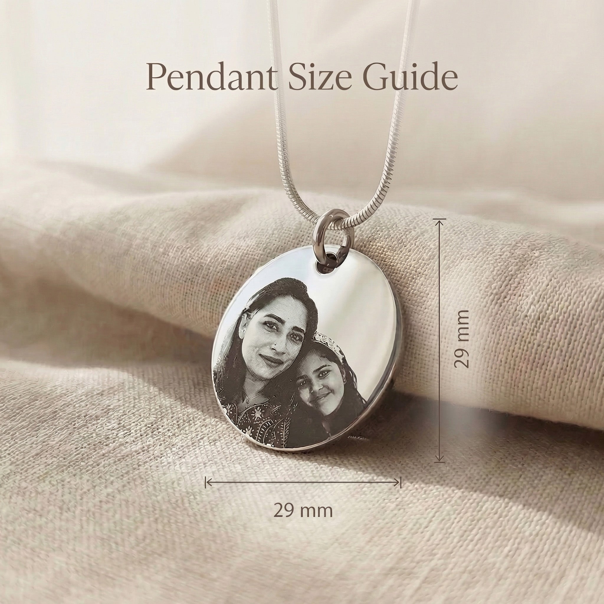 Personalised Disc Pendant size guide showing photo pendant dimensions and chain length details